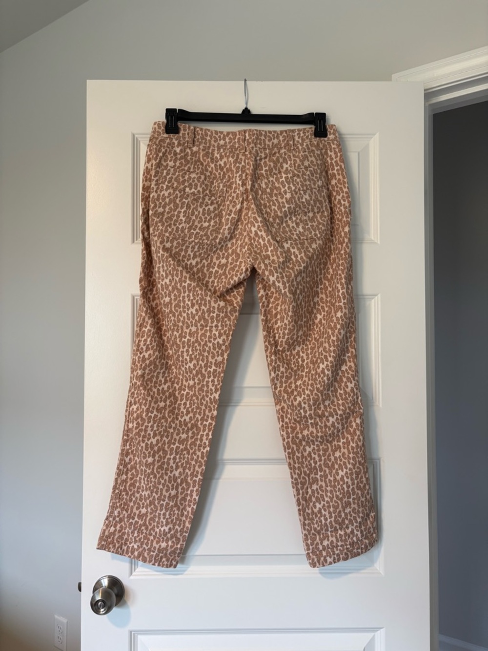 Anthropologie Leopard The Wanderer Pants Women’s Size 29 - Picture 6 of 9